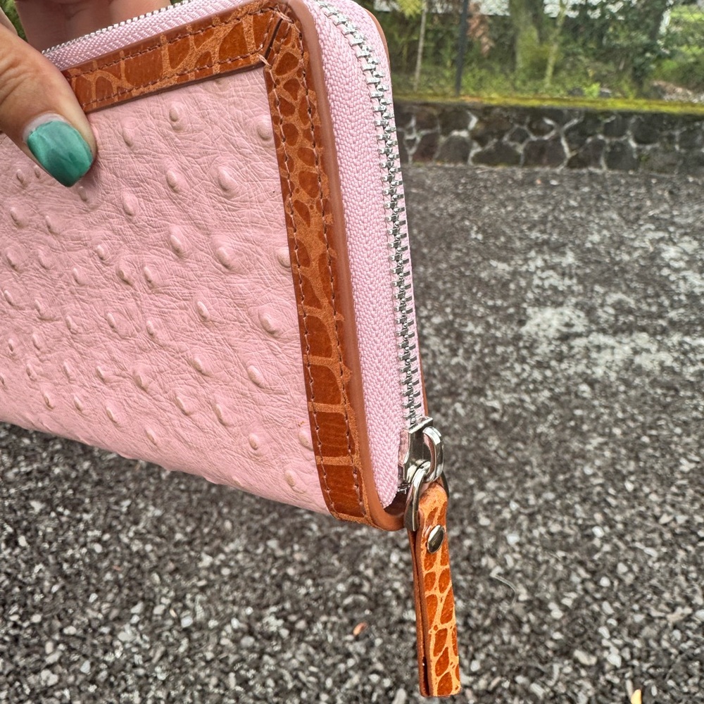 Sharif 1827 Pink Ostrich Embossed Leather Zip Around Wallet with dust bag - Picture 4 of 7